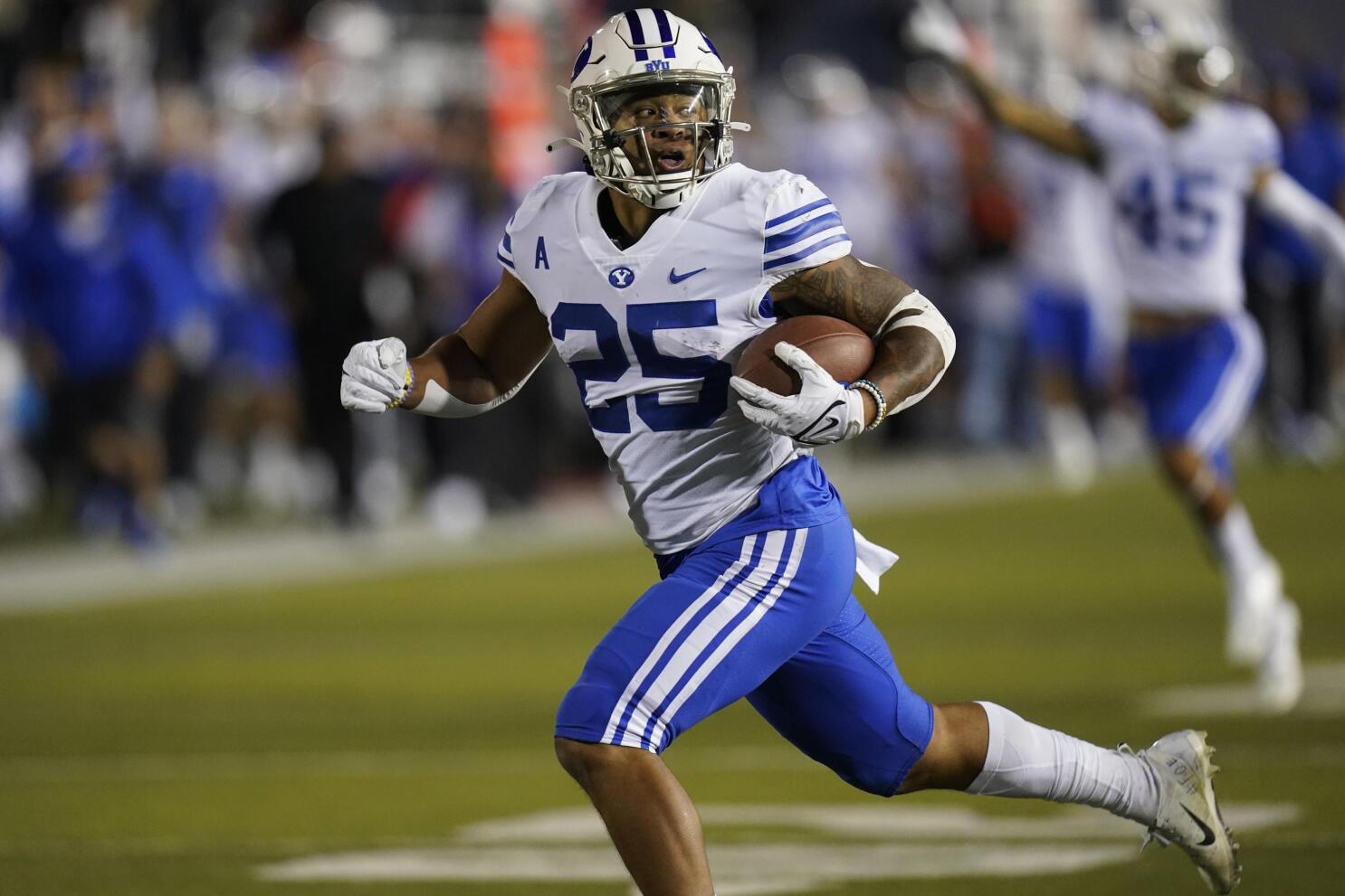 Tyler Allgeier No. 13 BYU run past Utah State 34 20 AP News